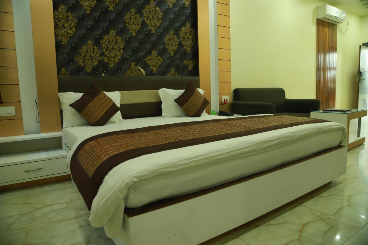 Hotel Sukhdeo Palace Gaya Εξωτερικό φωτογραφία